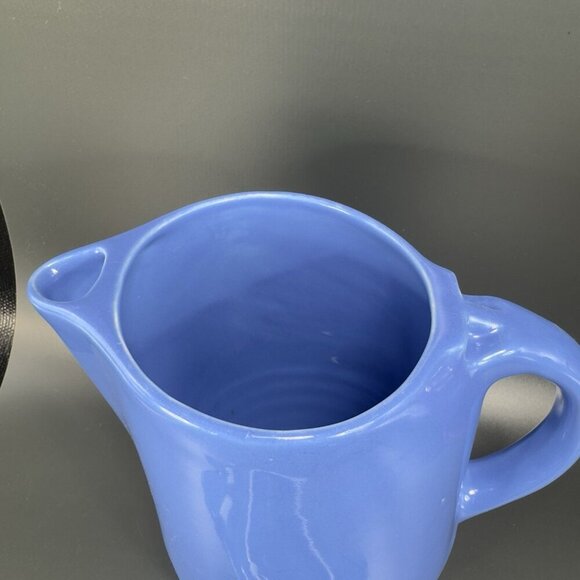 Vintage 1930s Universal Potteries Tip Top Jug Refrigerator Pitcher Lid Blue VTG - Picture 7 of 16